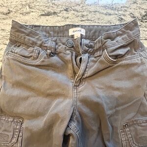 Women's size 00 Garage low rise cargo pants-used but in good condition